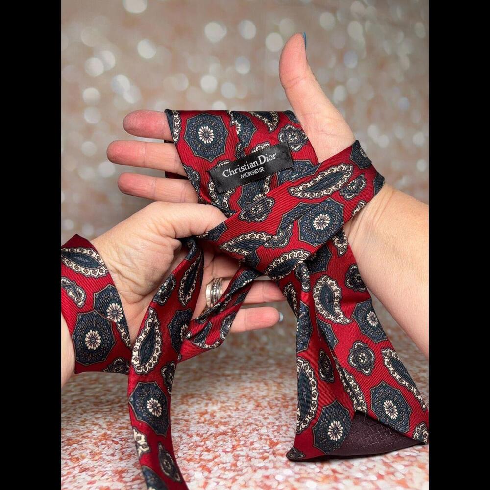 Christian DIOR Monsieur‎ Red Blue Paisley Men’s Neck Tie Made In USA